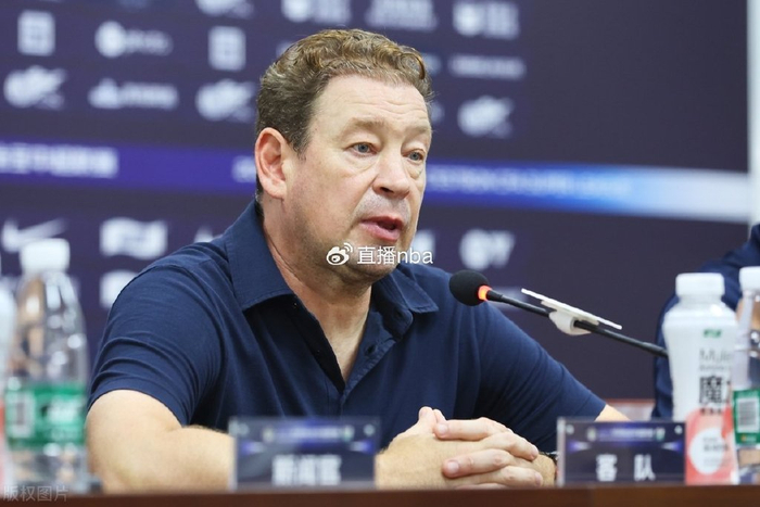 包含加时末段上海申花调整名单以备NBA常规赛，队长鼓劲环节打磨，底气十足，高层口径保持一致的词条